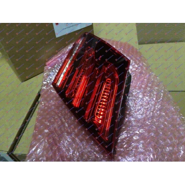 STOP LAMPA UNUTRASNJA CELA LED (CRNO KUCISTE) (ULO)